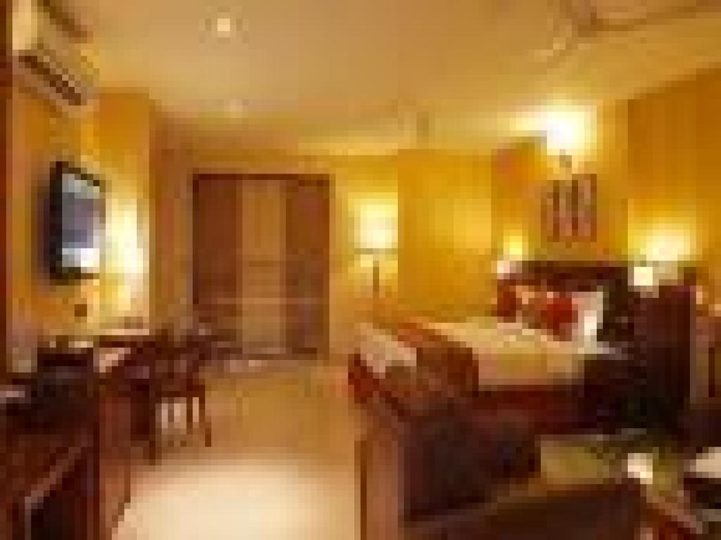 Drh Regency Bed & Breakfast อาเมดาบัด ภายนอก รูปภาพ